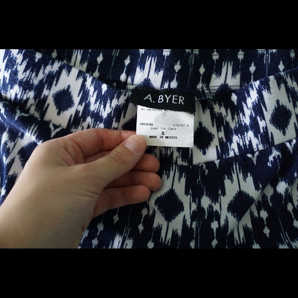 Patterned flare pants. - Picture 4 of 4